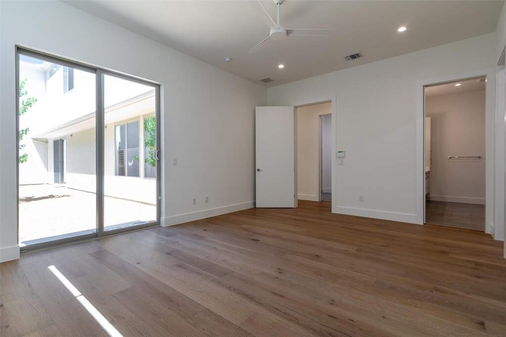 3 Bedroom Single Family Home/House's Image 4