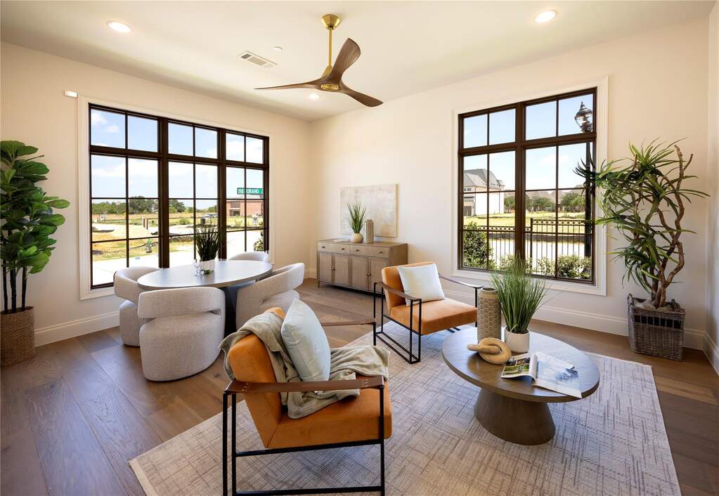 5 Bedroom Single Family Home/House's Image 14