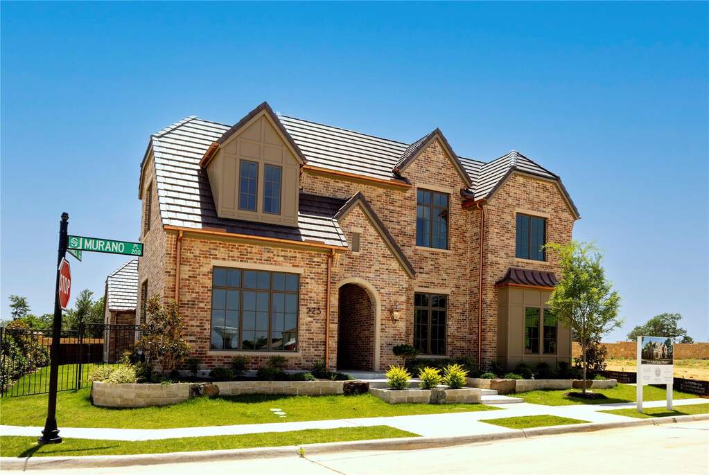5 Bedroom Single Family Home/House's Image 19