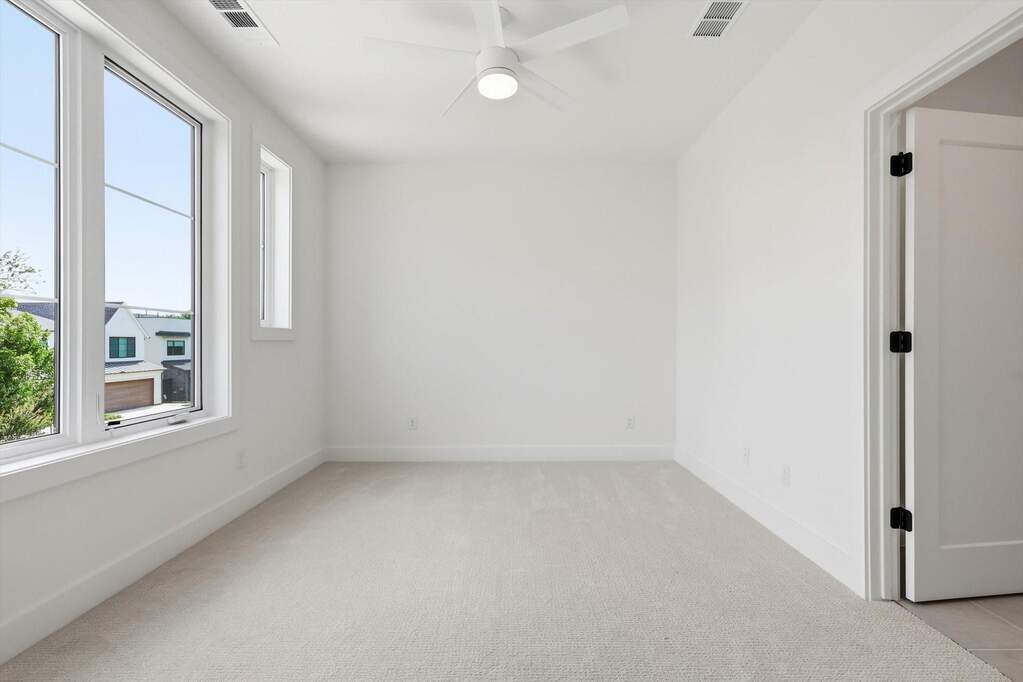 3 Bedroom Single Family Home/House's Image 18