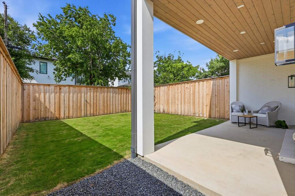 3 Bedroom Single Family Home/House's Image 22