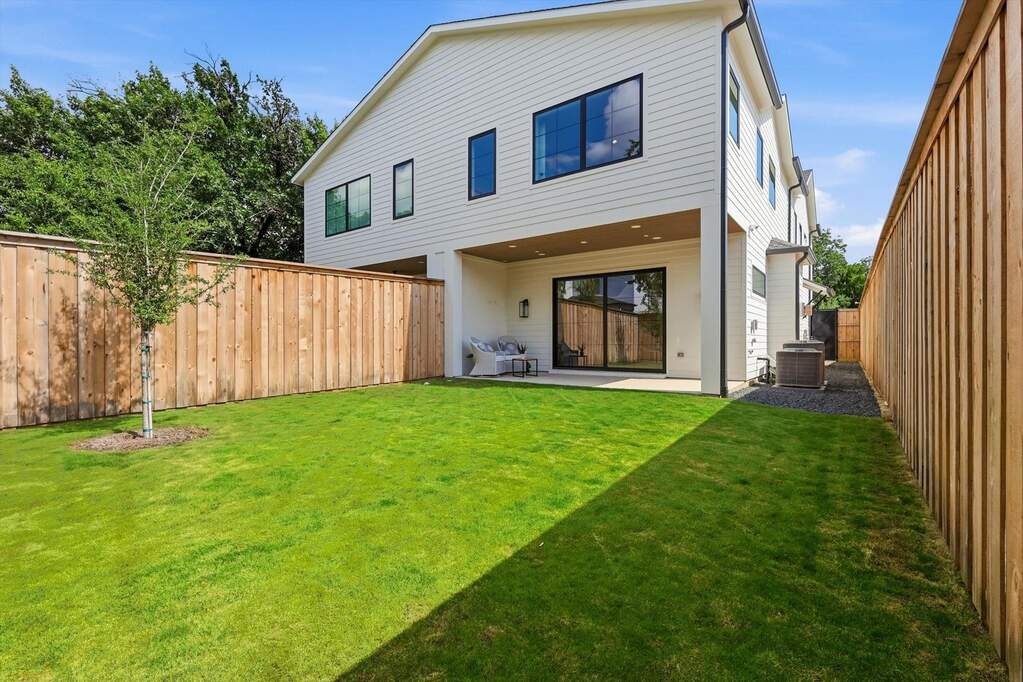 3 Bedroom Single Family Home/House's Image 23