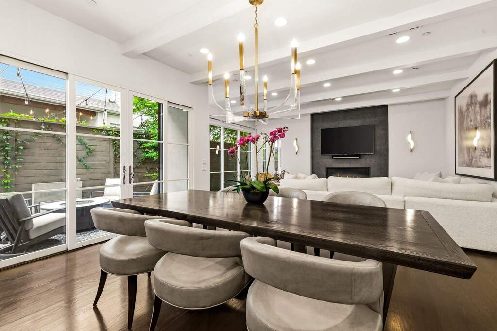 4 Bedroom Single Family Home/House's Image 8
