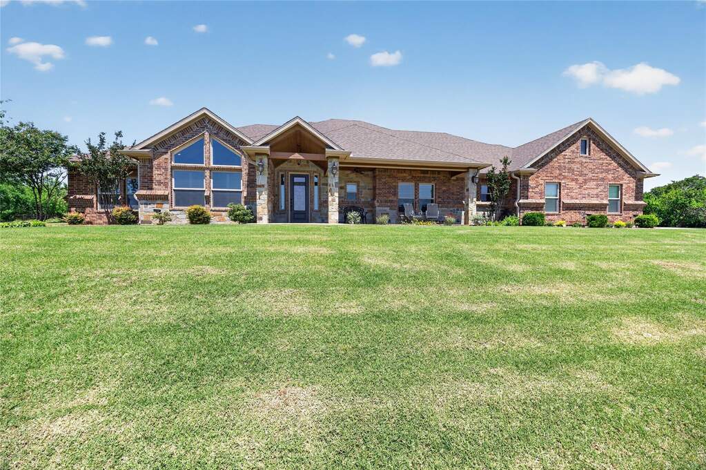 4 Bedroom Single Family Home/House's Image 24