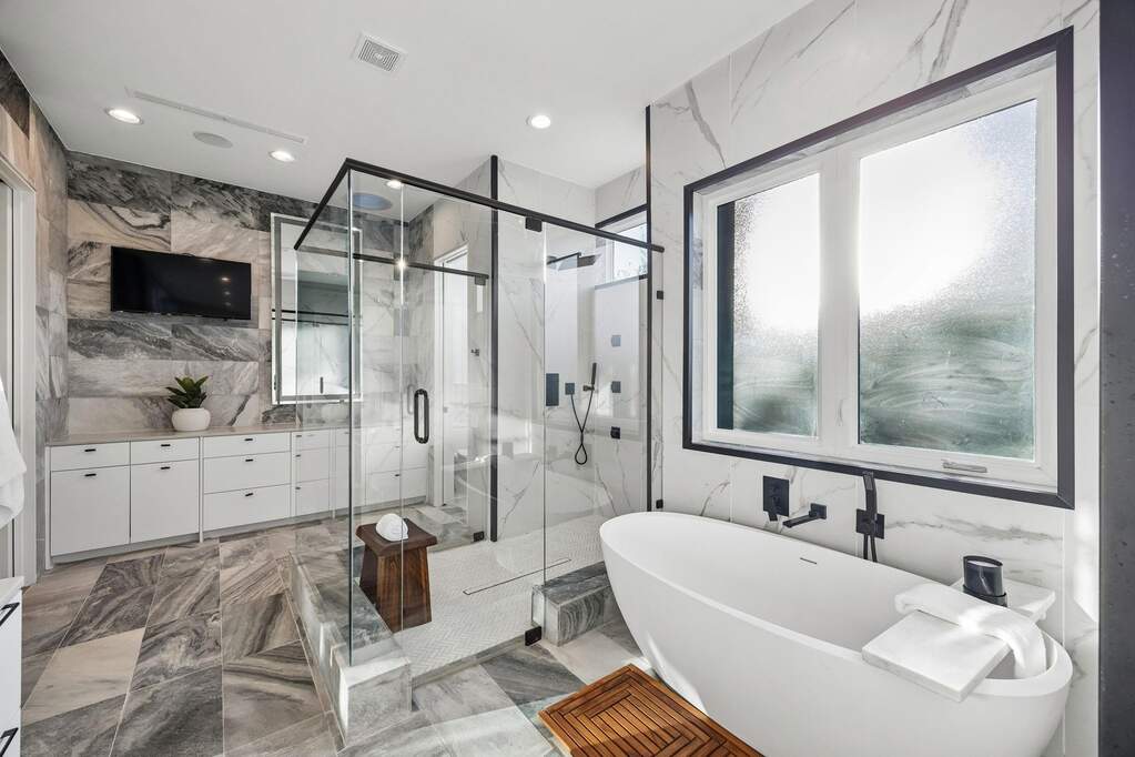 5 Bedroom Single Family Home/House's Image 17
