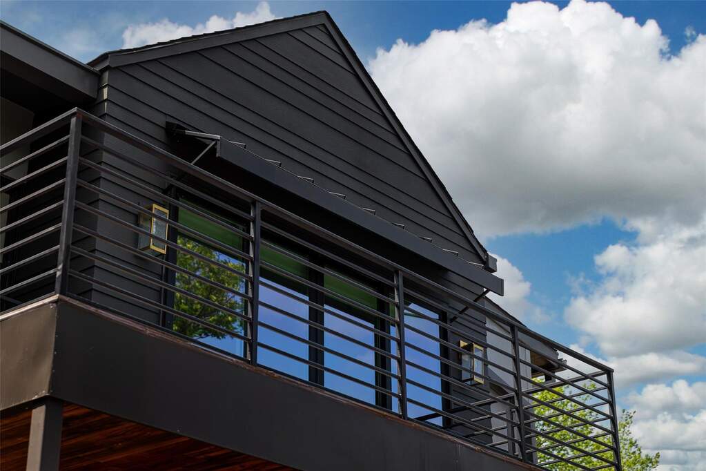 5 Bedroom Single Family Home/House's Image 20