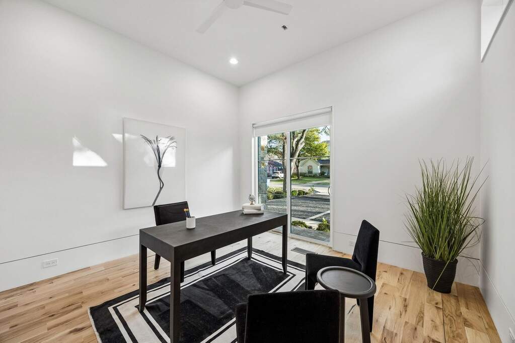 5 Bedroom Single Family Home/House's Image 21