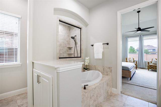 4 Bedroom Single Family Home/House's Image 16