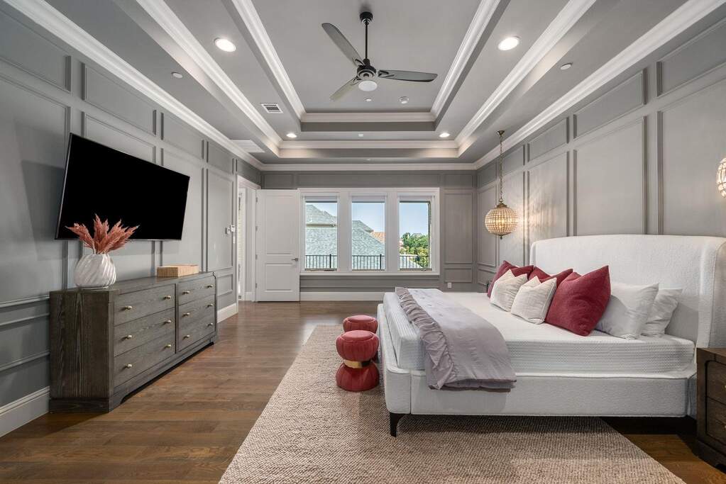 6 Bedroom Single Family Home/House's Image 21