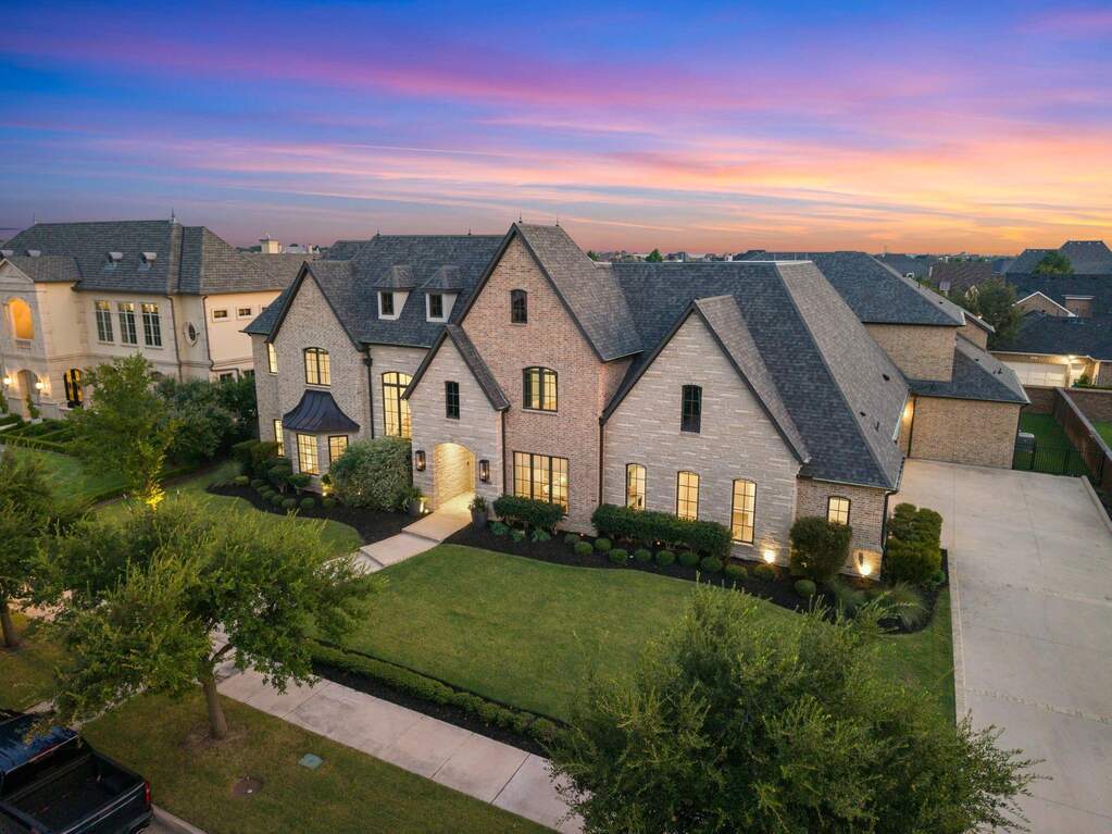 6 Bedroom Single Family Home/House's Image 36