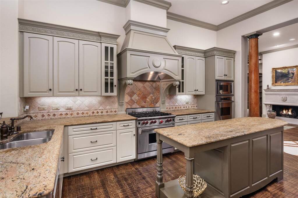 4 Bedroom Villa/Townhouse's Image 12