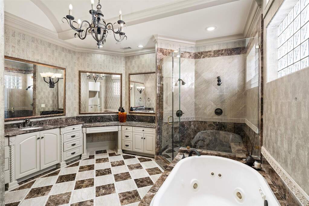 4 Bedroom Villa/Townhouse's Image 22