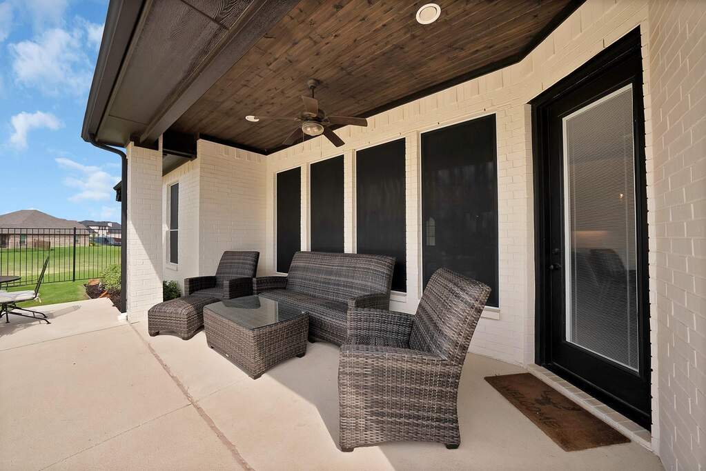 3 Bedroom Single Family Home/House's Image 27