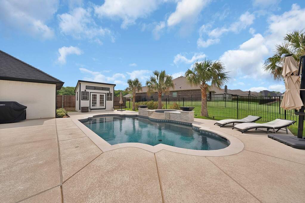 3 Bedroom Single Family Home/House's Image 29