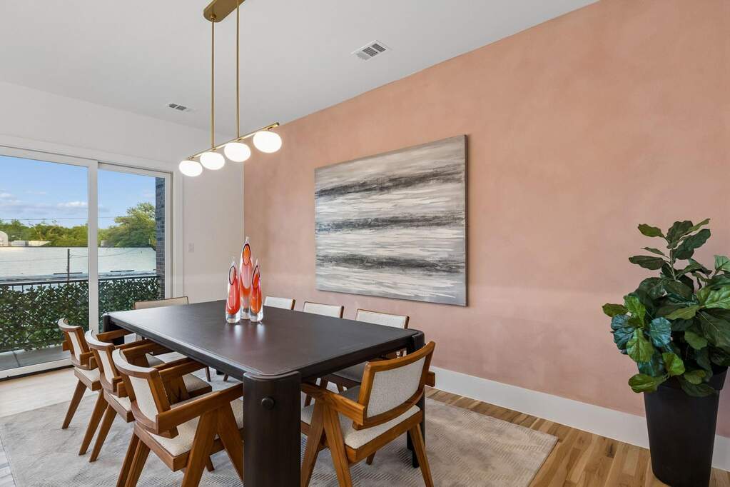 4 Bedroom Single Family Home/House's Image 11