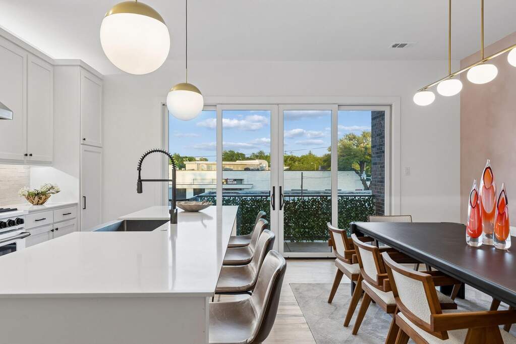 4 Bedroom Single Family Home/House's Image 12
