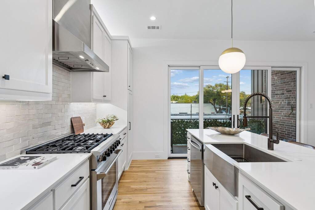 4 Bedroom Single Family Home/House's Image 13