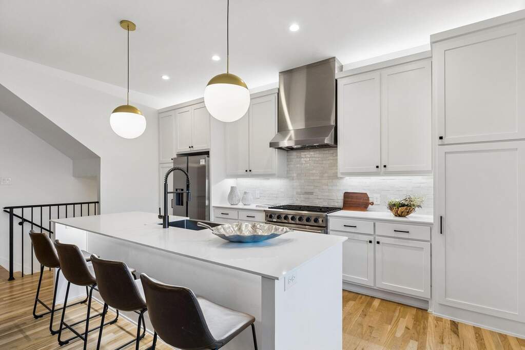4 Bedroom Single Family Home/House's Image 15