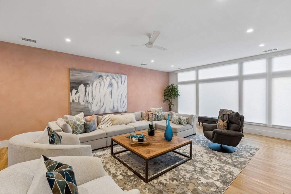 4 Bedroom Single Family Home/House's Image 16