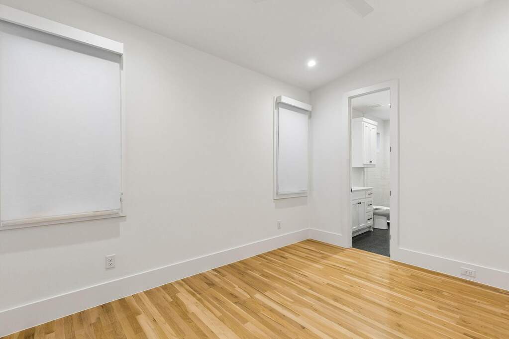 4 Bedroom Single Family Home/House's Image 22