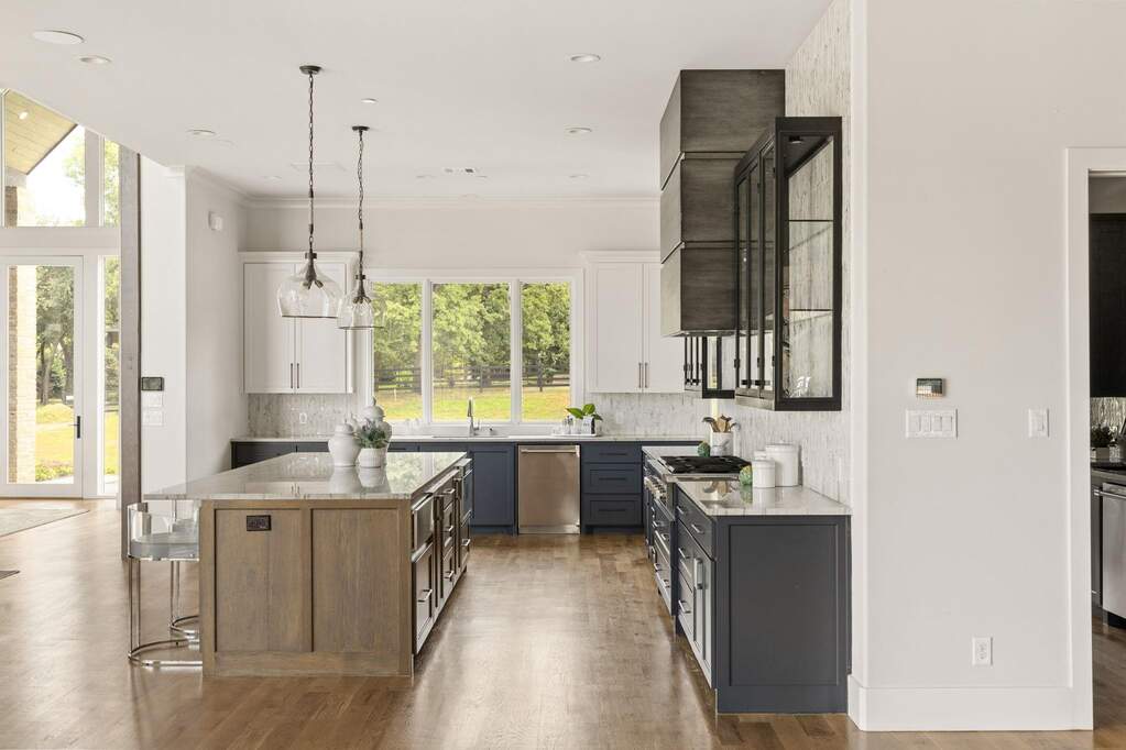 4 Bedroom Single Family Home/House's Image 10