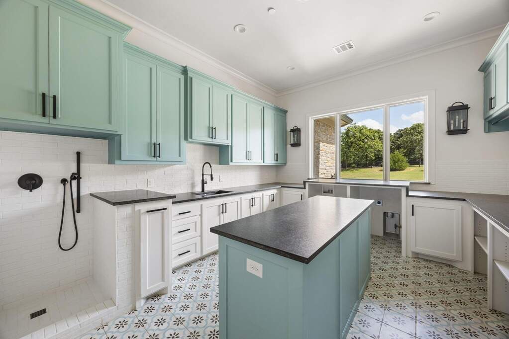 4 Bedroom Single Family Home/House's Image 26