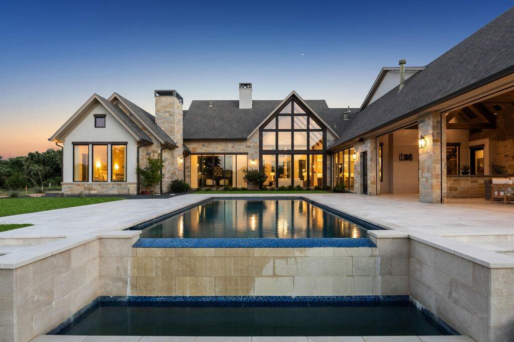 4 Bedroom Single Family Home/House's Image 36