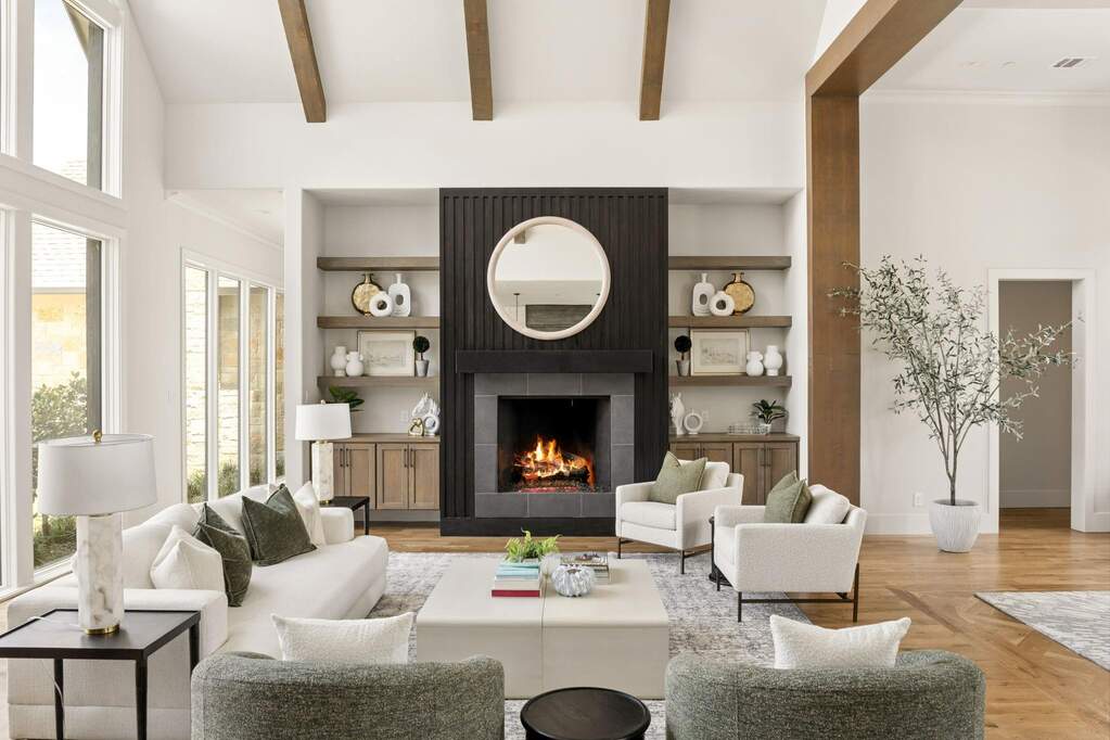 4 Bedroom Single Family Home/House's Image 3