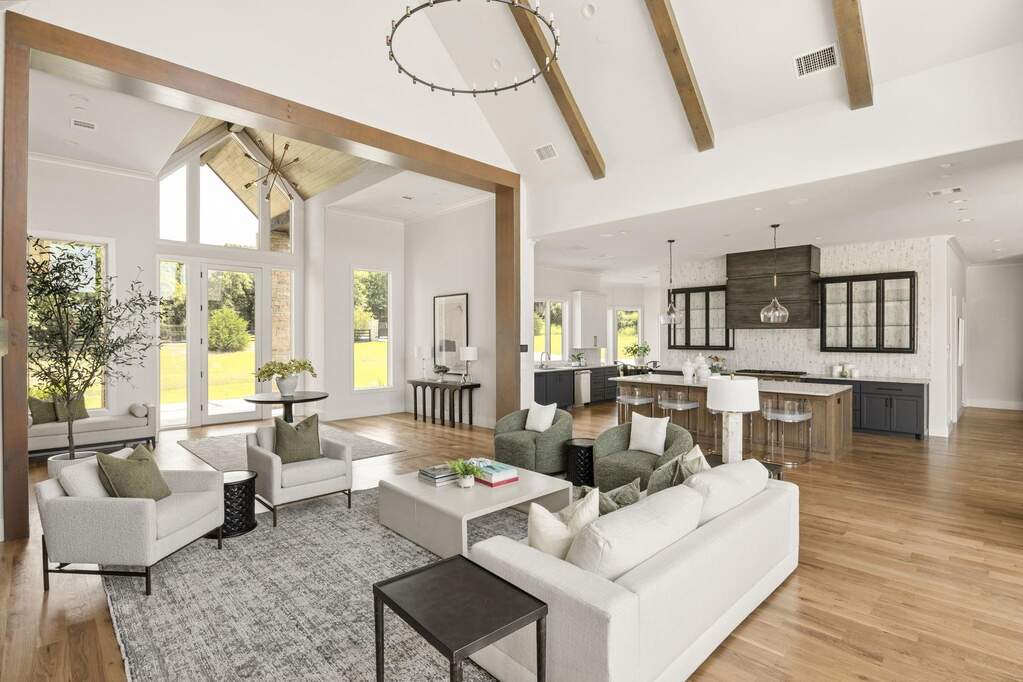 4 Bedroom Single Family Home/House's Image 6