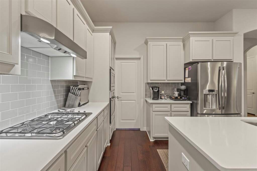 4 Bedroom Single Family Home/House's Image 8