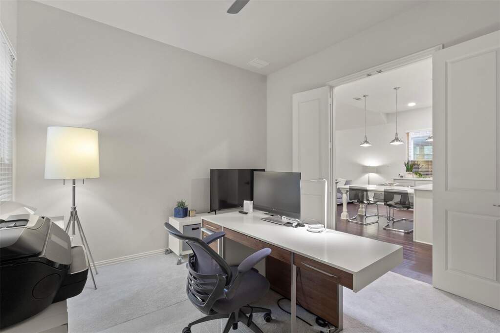 4 Bedroom Single Family Home/House's Image 18