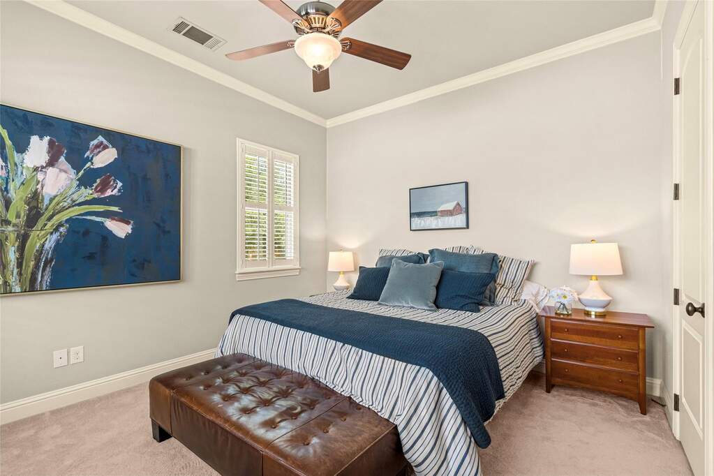 5 Bedroom Single Family Home/House's Image 29