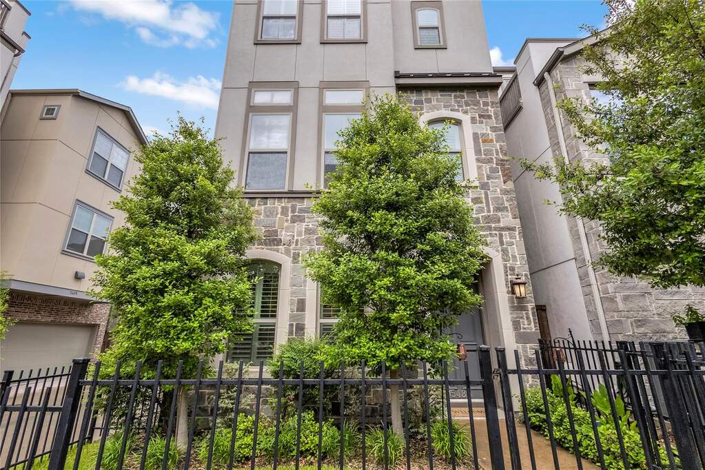 3 Bedroom Single Family Home/House's Image 22