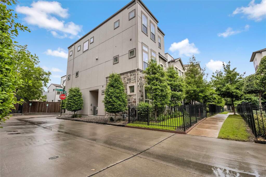 3 Bedroom Single Family Home/House's Image 23