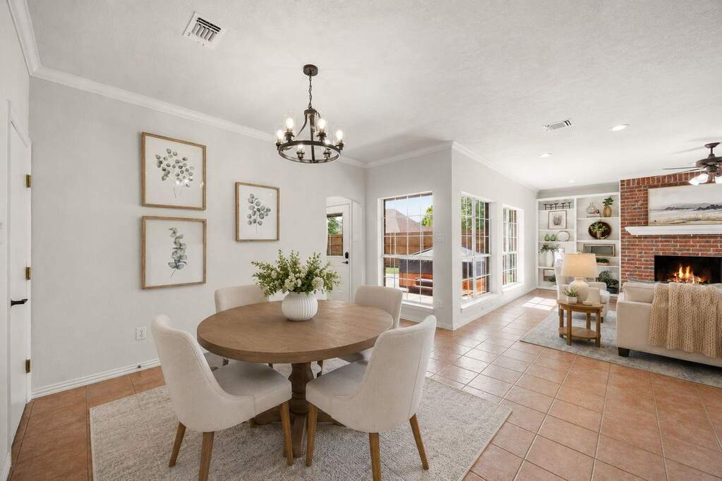 5 Bedroom Single Family Home/House's Image 9