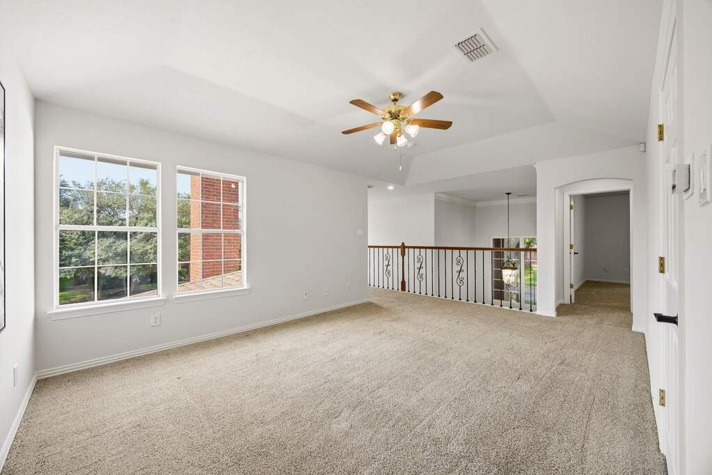 5 Bedroom Single Family Home/House's Image 29