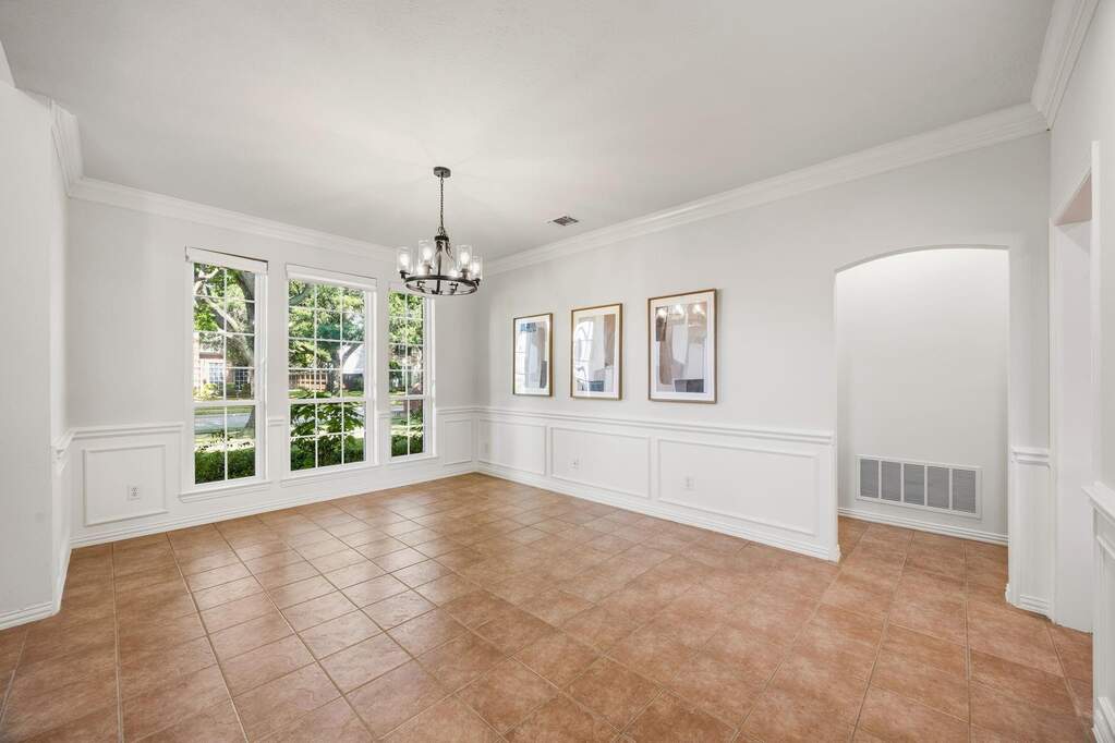 Formal Dining