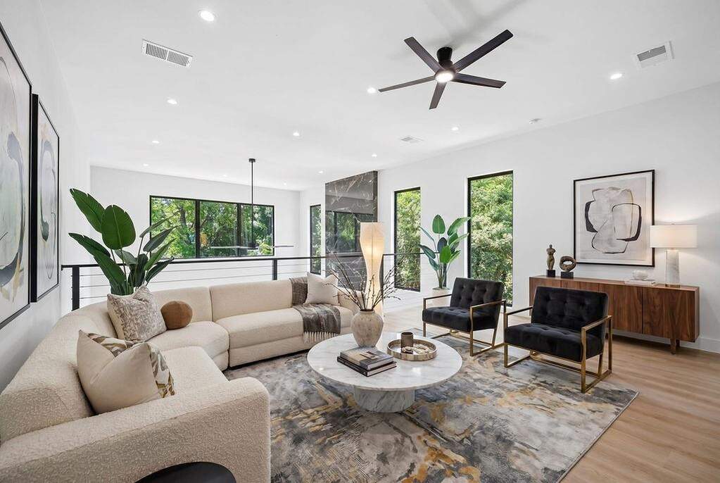 4 Bedroom Single Family Home/House's Image 11