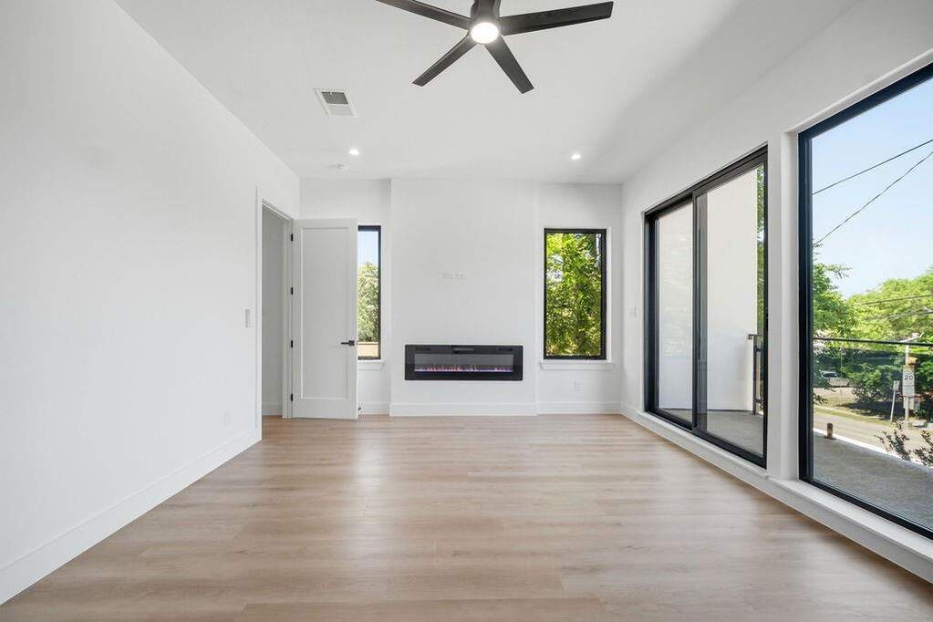 4 Bedroom Single Family Home/House's Image 13