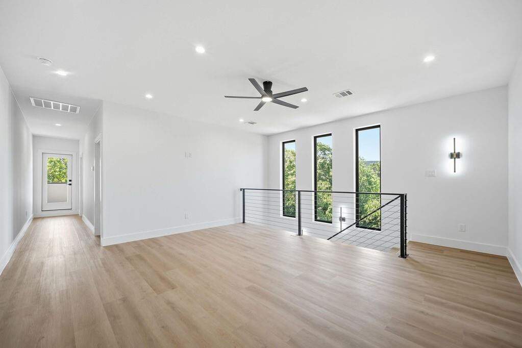 4 Bedroom Single Family Home/House's Image 18