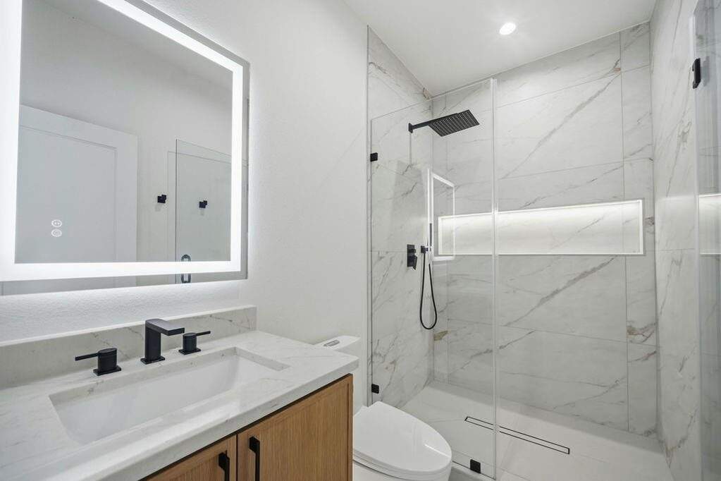 4 Bedroom Single Family Home/House's Image 21