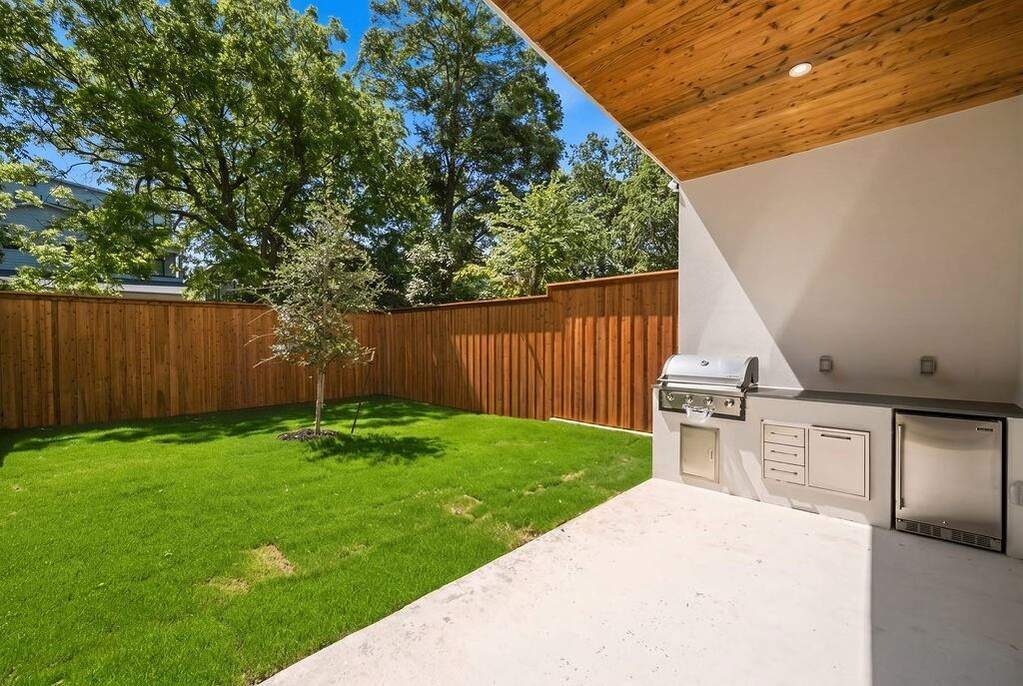 4 Bedroom Single Family Home/House's Image 26