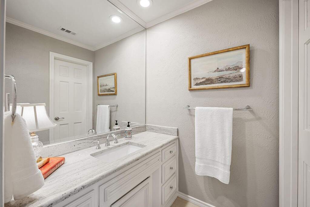 4 Bedroom Single Family Home/House's Image 20