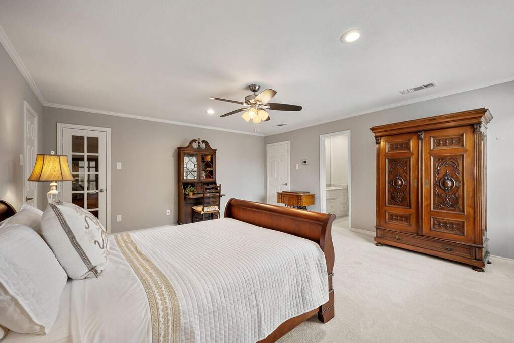 4 Bedroom Single Family Home/House's Image 23