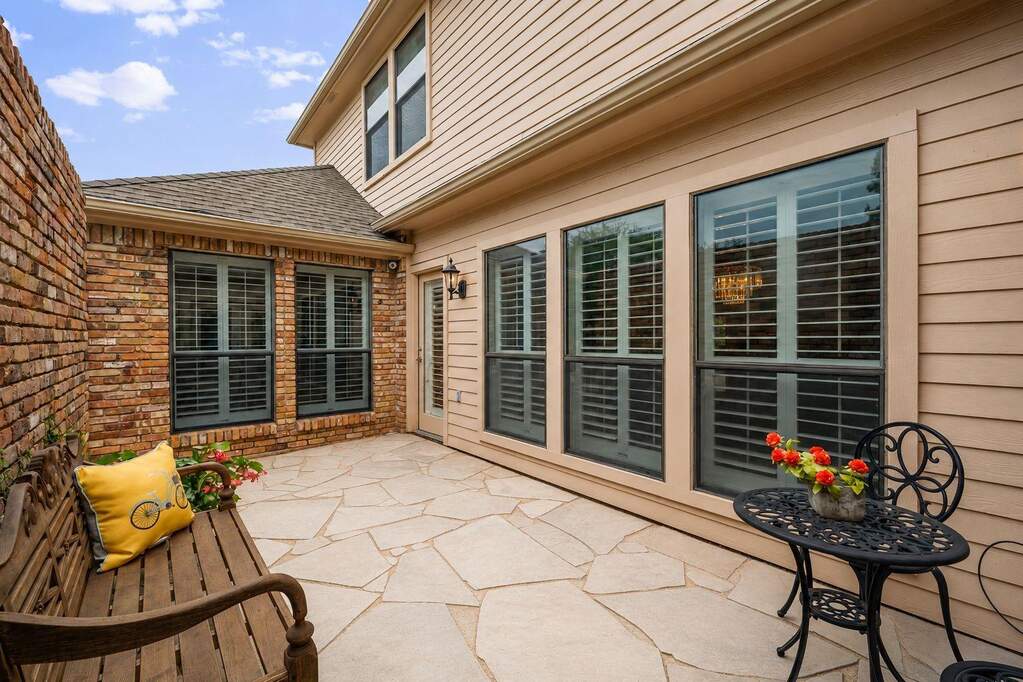 4 Bedroom Single Family Home/House's Image 28