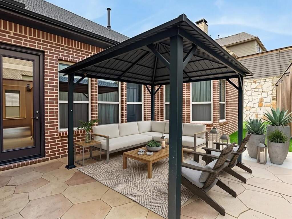 5 Bedroom Single Family Home/House's Image 21