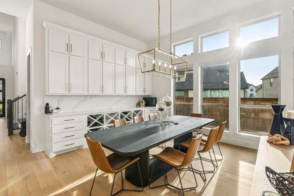 4 Bedroom Single Family Home/House's Image 11