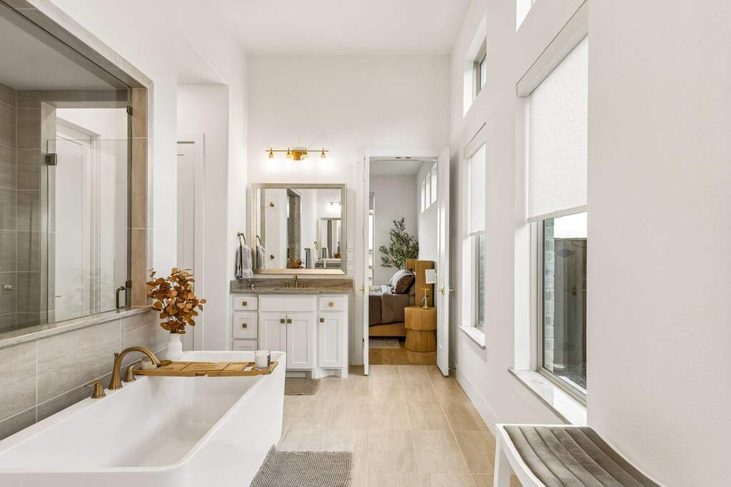4 Bedroom Single Family Home/House's Image 16