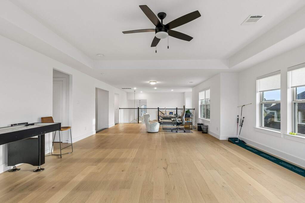 4 Bedroom Single Family Home/House's Image 25