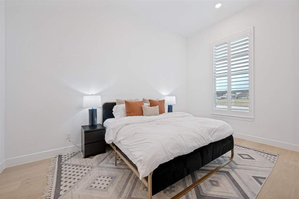 4 Bedroom Single Family Home/House's Image 19